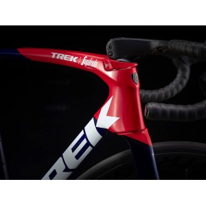 Trek Emonda SLR 7 - Navy Carbon Smoke/Viper Red 2022/23 Trek Bikes