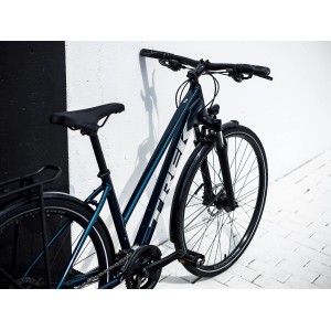 Trek Dual Sport 2 Equipped Stagger - Mulsanne Blue 2022 Trek Bikes