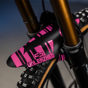 Paraphate Unleazhed Mudguard M01 Logo Pink Unleazhed