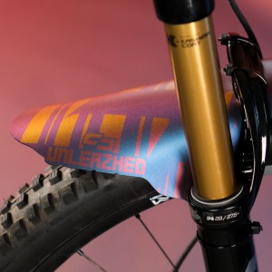 Paraphate Unleazhed Mudguard M01 Red-Blue Red-Gold Logo Unleazhed