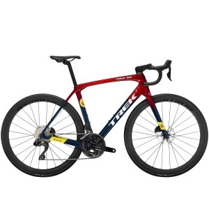 Bike Trek Domane SLR 6 Gen 4 - Metallic Red Smoke to Blue Smoke Fade 2023 Trek Bikes