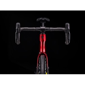 Bike Trek Domane SLR 6 Gen 4 - Metallic Red Smoke to Blue Smoke Fade 2023 Trek Bikes