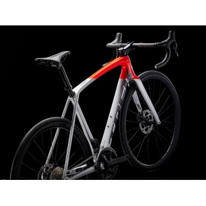 Bike Trek Emonda SL 6 Pro Di2 - Quicksilver/Radioactive Red 2023 Trek Bikes