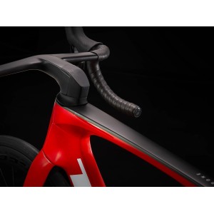 Bicycle Trek Madone SLR 6 eTap Gen 7 - Viper Red 2023 Trek Bikes