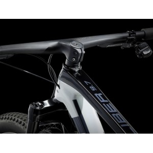 Bike Trek Procaliber 9.7 - White Prismatic 2024 Trek Bikes