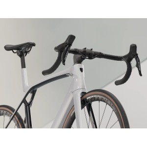 Bicicletta Trek Madone SL 6 Gen 8 - White Prismatic 2025 Trek Bikes