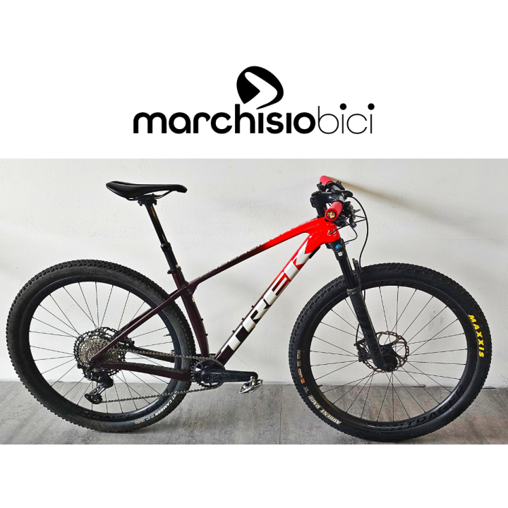 USATO TREK PROCALIBER 9.8 NERO/ROSSO TREK